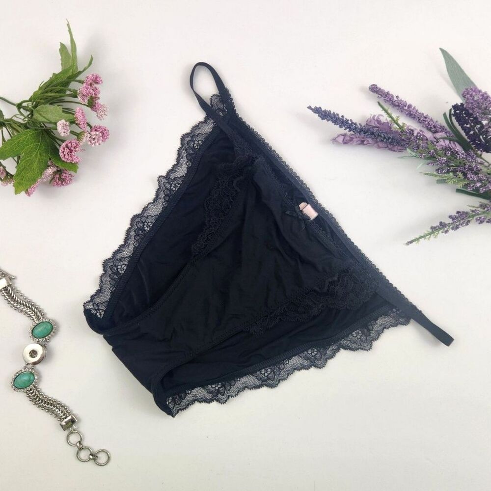 LARGE {Victoria's Secret} Black String Bikini Panty